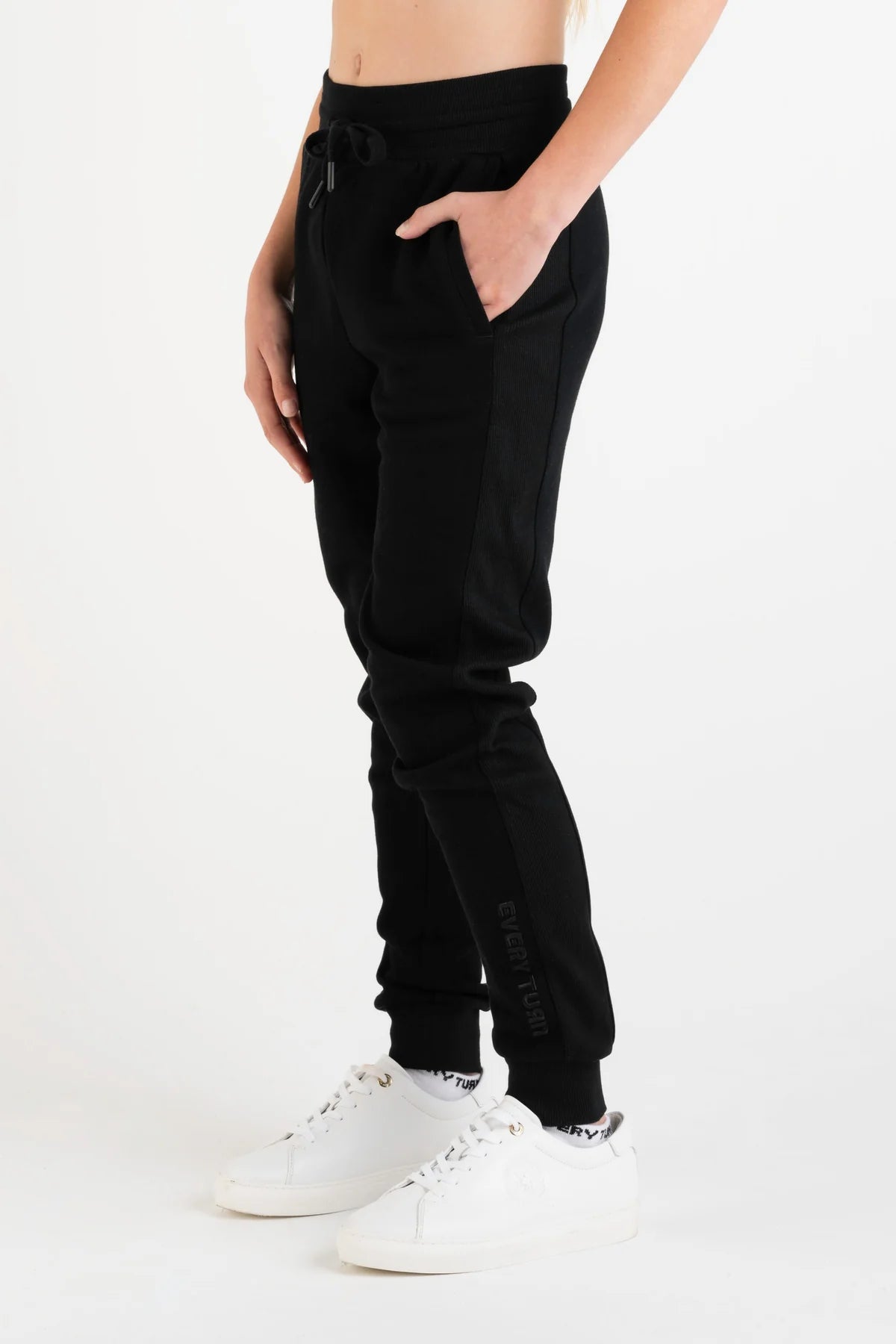 Embrace Jogger | Black